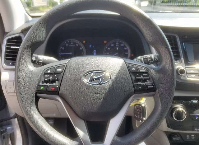 Hyundai Tucson full
